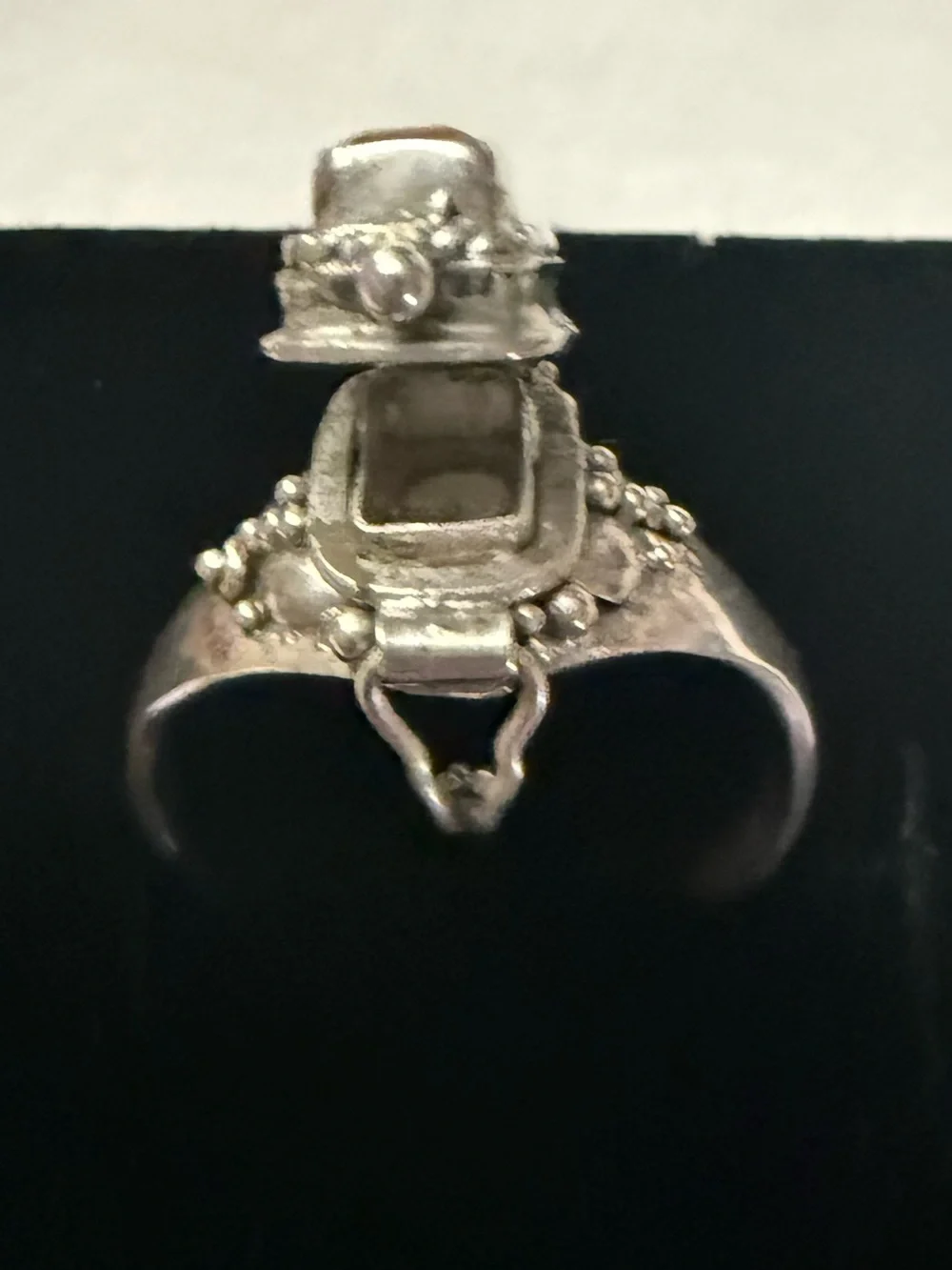 EUVC Vintage Sterling Silver “Poison Pill” Ring with Amber Rectangular Gem Sz 9